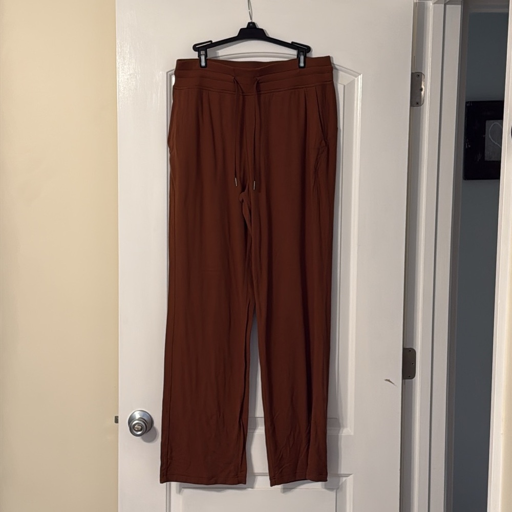 Lululemon Brown Pants